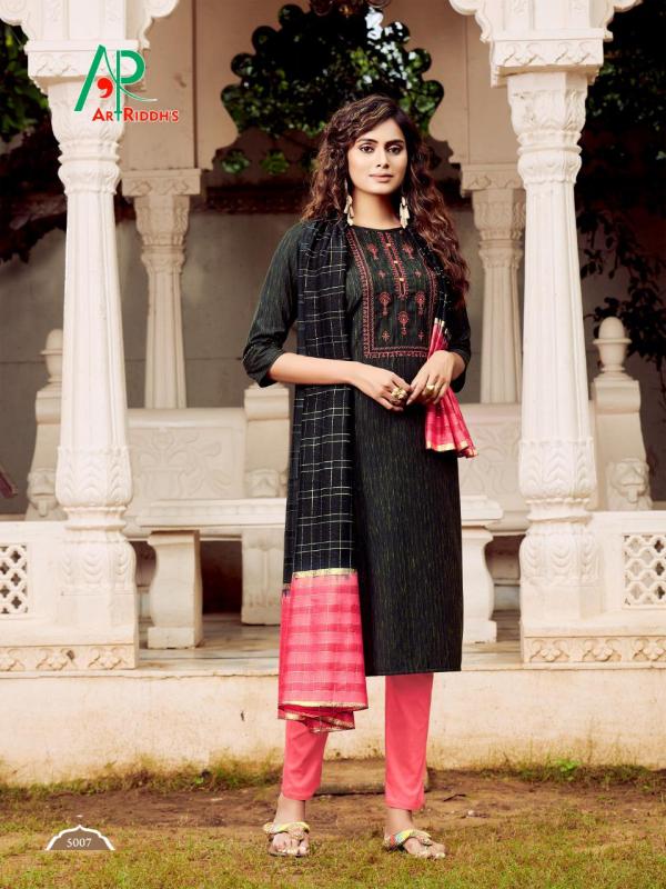 Art Riddh's RRR Designer Cotton Kurti With Dupatta