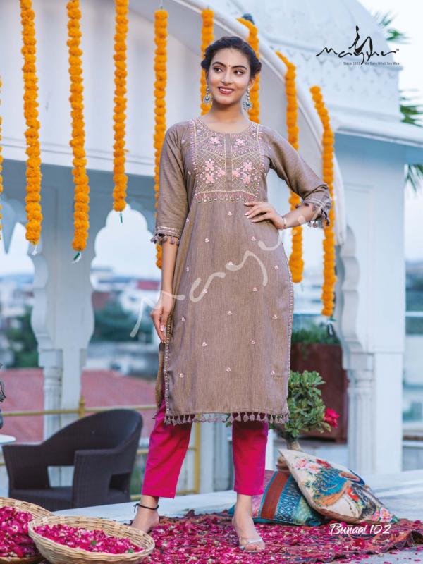 Mayur Bunaai Beautiful Festive Wear Embroidery Kurti 