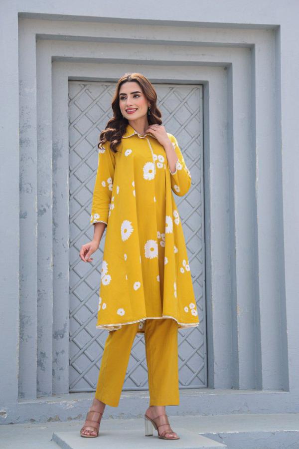 Tanyaa P 412 Fancy Collar Cotton Printed Kurti With Bottom