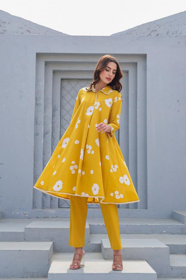 Tanyaa P 412 Fancy Collar Cotton Printed Kurti With Bottom
