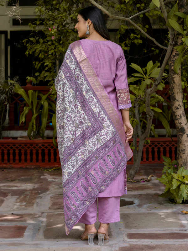 VP 9616 Women Silk Blend Kurta Pant Dupatta Set