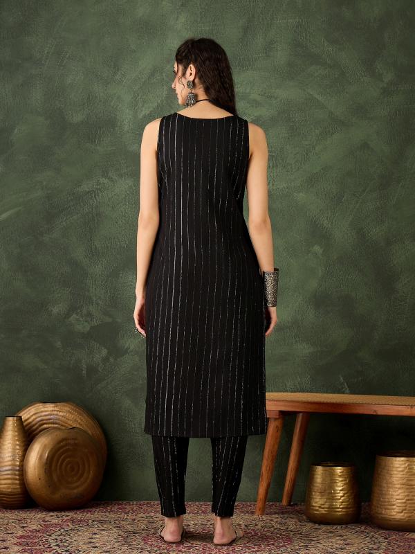 VP 9744 B Women's Office, Festive Wear Silk Blend Straight Kurta