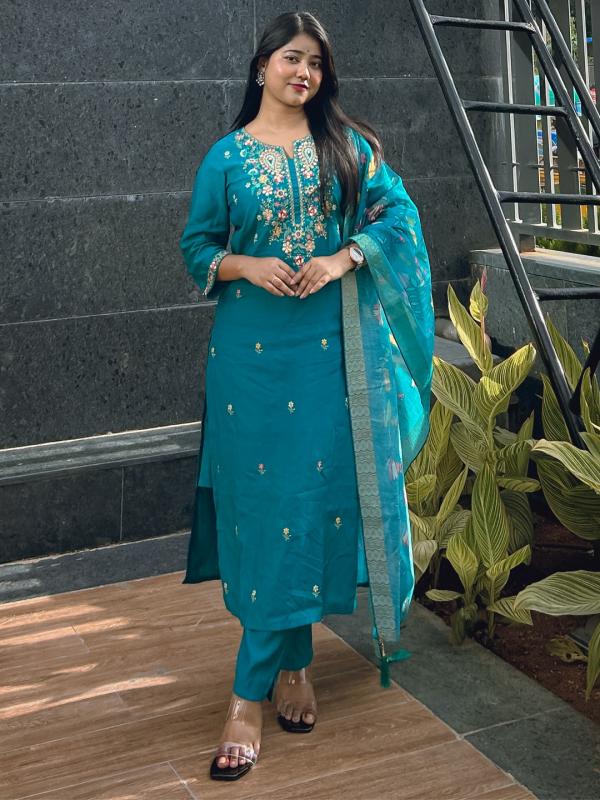 VP 9740 R Viscose Rayon Kurta with Trousers & Dupatta Suits