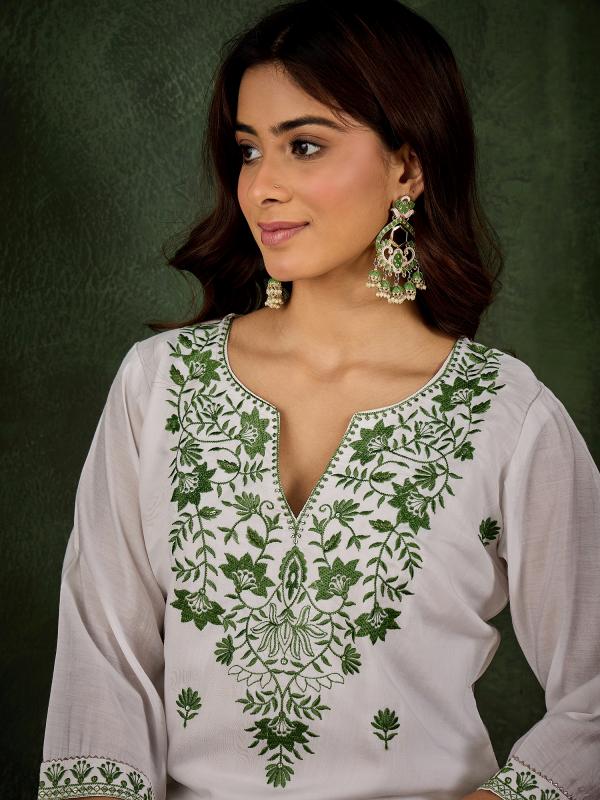 VP 9735 Women's Silk Blend Embroidered Straight Kurta & Pant Set