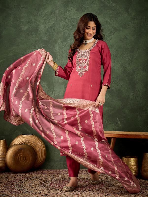VP 9732 G Women Ethnic Motifs Embroidered Kurta with Trousers & Dupatta