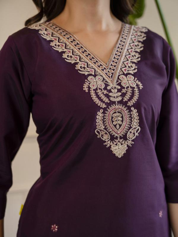 VP 9891 P Women’s Viscose Roman Silk Floral Embroidery Motif Straight Kurta Design