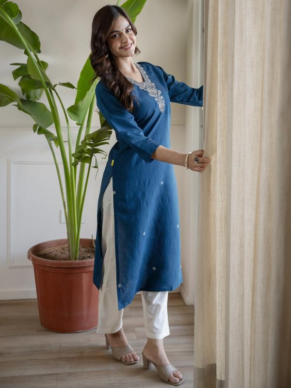 VP 9891 T Women’s Viscose Roman Silk Floral Embroidery Motif Straight Kurta Design