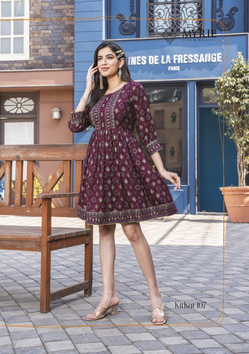 Aksha Short Frock Kurti at Rs 280 | Short Kurtis in New Delhi | ID:  2852688384848